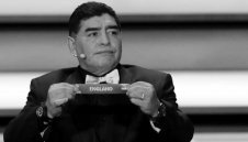 Легенда: Кръстиха и метростанция на Марадона