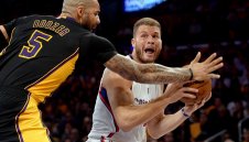 Затвор заплашва звезда от НБА