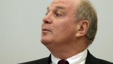 Хьонес излиза от затвора на 29 февруари