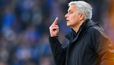 Моуриньо отдаде почит към Диего Марадона