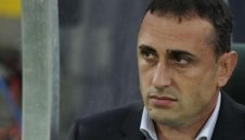Ивайло Петев дебютира с равенство в Кипър
