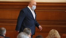 Министър Кралев очаква силни кандидатури за президент на БФС