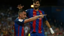 Барса отряза Юве за Андре Гомеш