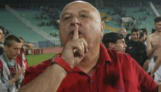 И Венци Стефанов свали шапка: Поклон пред феновете на Левски! + ВИДЕО