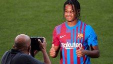 Барса разчита на Гуардиола, за да задържи Фати?