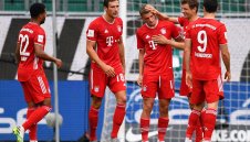 Байерн застреля "вълците" и завърши сезона със 100 гола