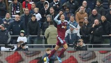 Кризата се задълбочава! Вила обърна Тотнъм и изхвърли шпорите от Топ 4