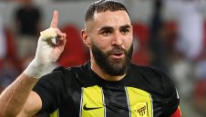 Джихадист? Забъркаха страшен скандал с Бензема + ВИДЕО