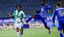 Ще го продаде ли? Левски получи оферта за титуляр при Генчев