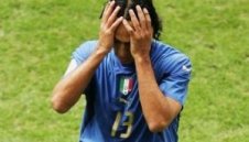 Неста отпадна за финала