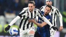 Юве маха "френска плява" заради Погба и СМС