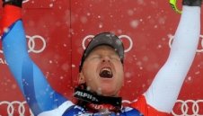 Дидие Кюш продължава да твори история