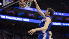 Филаделфия избухна с 51 точки в една четвърт