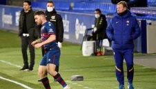 А Суарес? Куман призна, че атаката на Барса страда