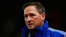 Челси връща Стив Холанд на "Стамфорд Бридж" при уволнение на Сари