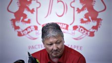 Удар по Любо Пенев преди мача с Левски