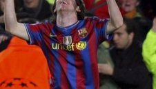 Меси има 6 гола във вратата на Сесар