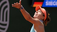 Виктория Томова падна с три позиции