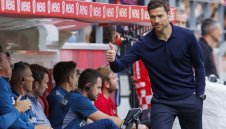 Байер Леверкузен на Чаби продължава да мачка