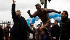 Вандали за втори път посегнаха на Меси