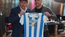 Валери Божинов: Добри хора ме спасиха от ада в Италия