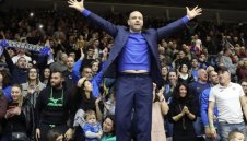 Каква е истината за бъдещето на Левски? "Сините" се нуждаят спешно от 4 млн., режат заплатите