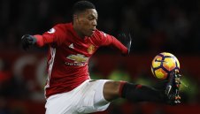 Моу не пуска Марсиал в Севиля