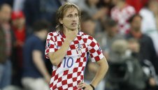 Легендата Шукер: Няма по-добър халф в света от Модрич