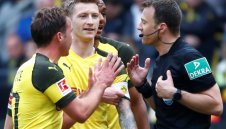 Дортмунд изгуби Ройс в битката за титлата