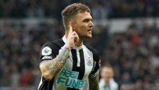 Трипиър с нов договор при Свраките, Гордън е все по-близо