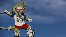 Свинчето-оракул на Gol.bg Ганчо предрече: Саудитска Арабия ще победи Русия + ВИДЕО
