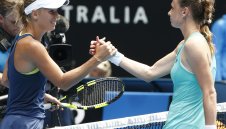 Возняцки e на 1/4-финал в Мелбърн 