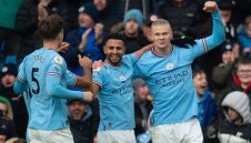 Холанд разстреля на три пъти "вълците" и Сити вече диша във врата на Арсенал 