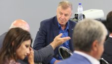 Левски се разпада, ако Сираков не изтегли кредит