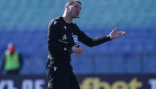 Кабаков в дербито "ЦСКА - Лудогорец" - скандали, 19 картона и равен баланс!