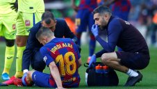 Барса остава без Алба за три седмици