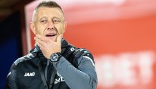 Владо Манчев подсилва Хебър в средата