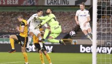 Вълците надвиха Лийдс с щастлив автогол