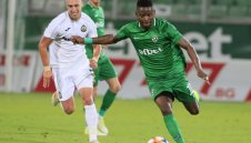 Лудогорец обърна Нефтохимик за едно полувреме 