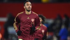 Арсенал освободи Обамеянг предсрочно