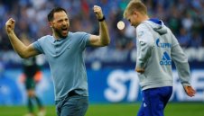 Шалке върза Тедеско до 2021 г.