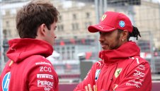 Хамилтън ще иска прошка от Шарл, защото го оставил зад себе си