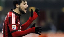 Дестро решава до 24 часа за Болоня