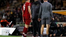 Кой ще играе отзад? Ловрен "виси" за екшъна с Байерн