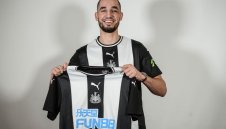 Нюкасъл се подсили с халф от Шалке