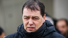 Наградата "Лъвско сърце - Трифон Иванов" е за Петър Хубчев. Левскар е с най-красив гол