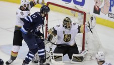 Вегас превзе Уинипег и изравни