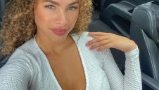 Зарязана от Люис Хамилтън сексбомба скочи в леглото на футболист + СНИМКИ