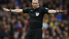 Кевин Френд загуби наряд, защото обича Лестър