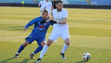 Юмруци, заплахи, нощни подвизи: В ЦСКА става страшно